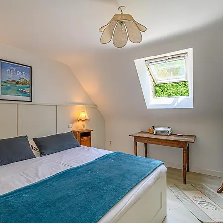 Ty Chaumiere - Charmante Petite Chaumiere En Pierre Avec Jardin * Theix