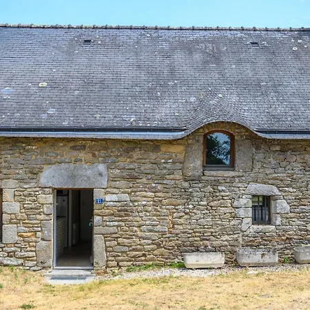 Ty Chaumiere - Charmante Petite Chaumiere En Pierre Avec Jardin Casa de Férias